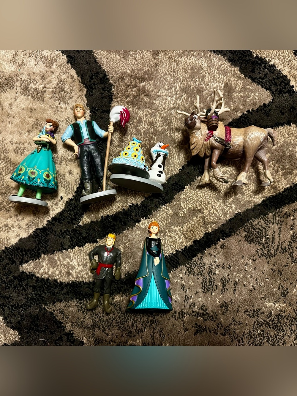 Disney Frozen Anna and Friends Figure Set - Teal, Brown, White Accents